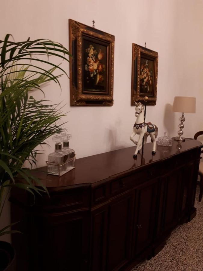 Appartement La Casa Sotto Il Castello à Bracciano  Extérieur photo